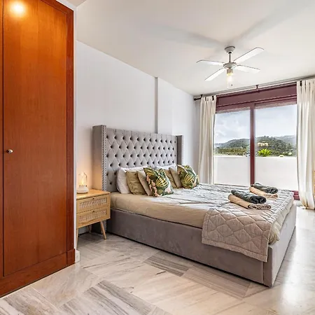 Rentitspain Charming Gym, Jacuzzi Y Balcon * Εστεπόνα