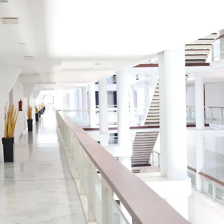 Monte Selwo Apartamiento Con Gym, Jacuzzi Y Balcon 에스테포나
