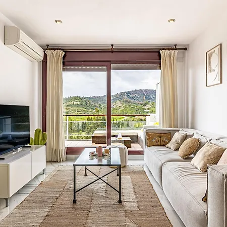 Rentitspain Charming Apartment: Parque Botanico & Country Club Apartment Estepona