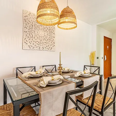 Apartment Rentitspain Charming Apartment: Parque Botanico & Country Club Estepona