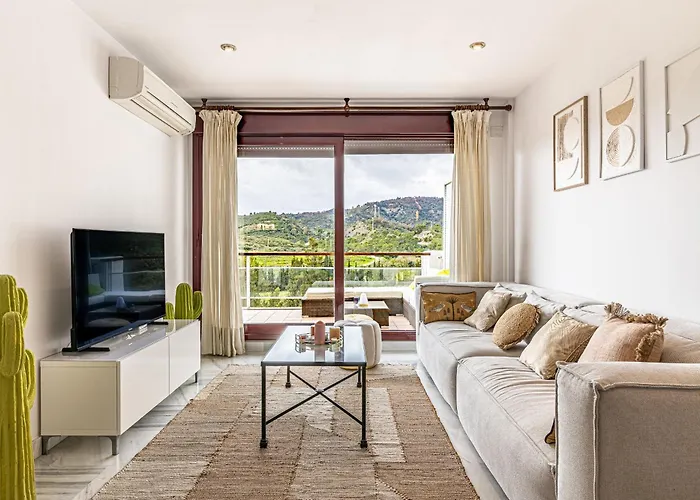 Rentitspain Charming Gym, Jacuzzi Y Balcón Apartamento Estepona