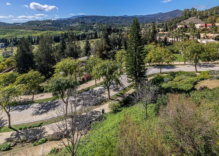 Rentitspain Charming Gym, Jacuzzi Y Balcón Estepona