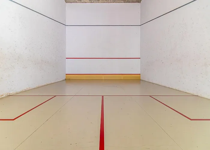 Apartamento Rentitspain Charming Gym, Jacuzzi Y Balcón