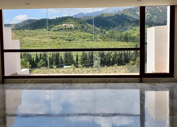 Rentitspain Charming Gym, Jacuzzi Y Balcón Apartamento Estepona