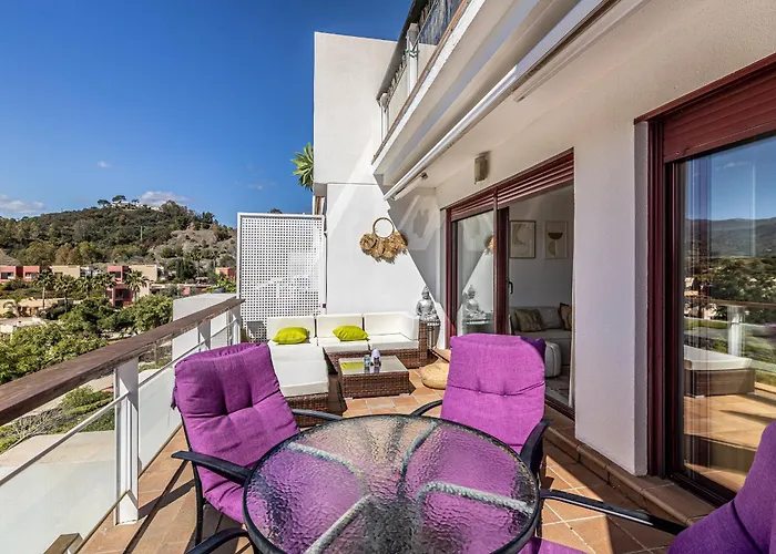 Apartamento Rentitspain Charming Gym, Jacuzzi Y Balcón Estepona