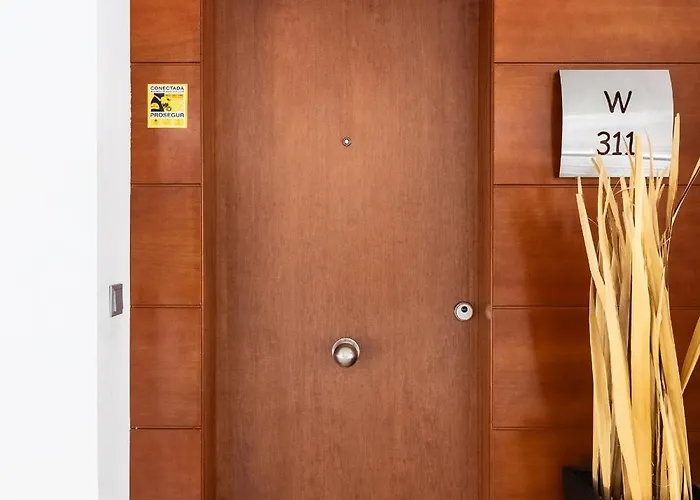 Apartamento Rentitspain Charming Gym, Jacuzzi Y Balcón Estepona