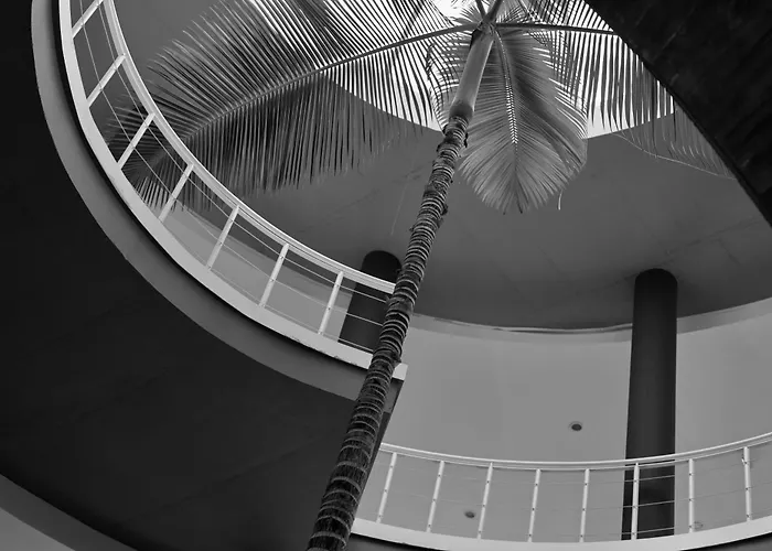 Rentitspain Charming Gym, Jacuzzi Y Balcón Apartamento Estepona